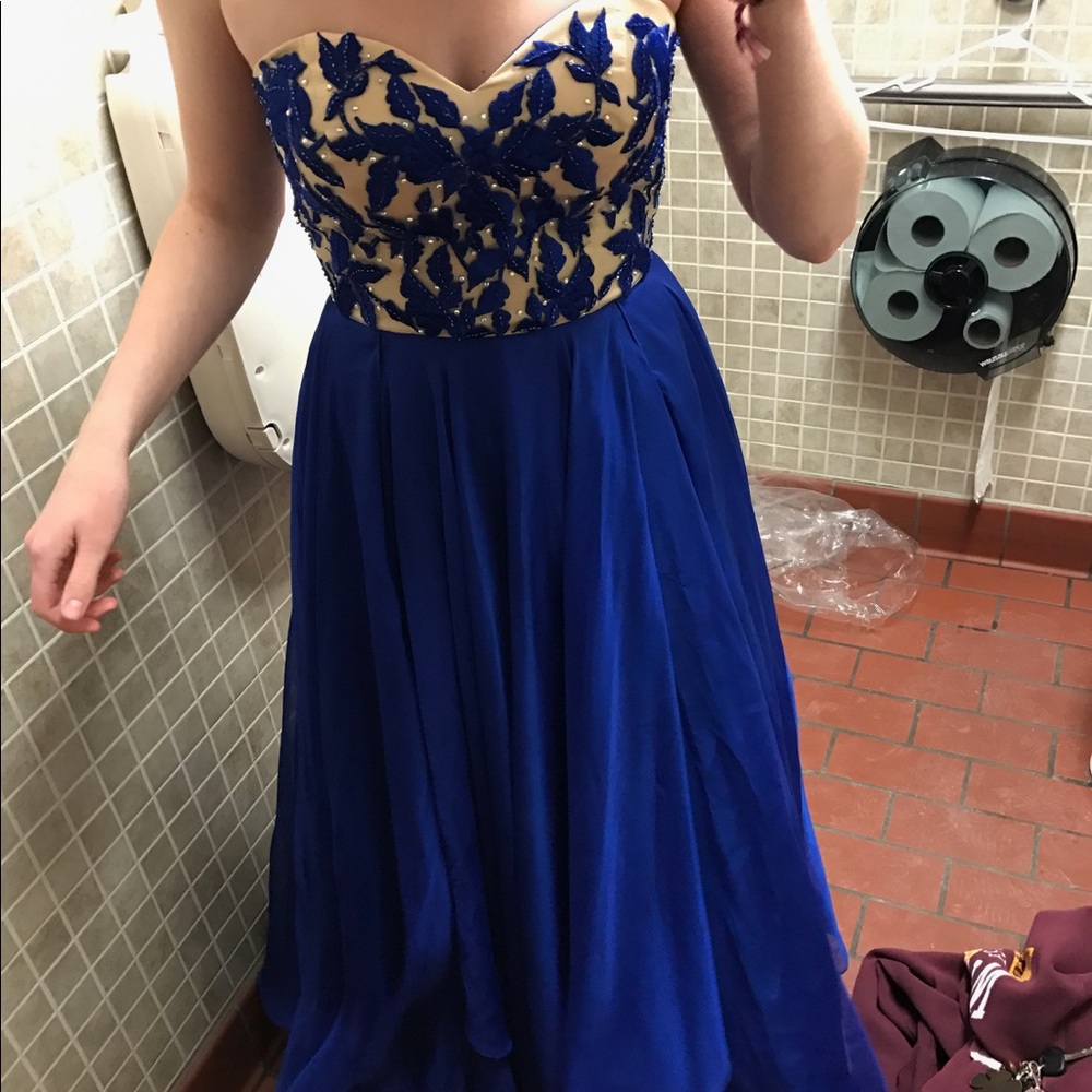 Sherri hill prom dress